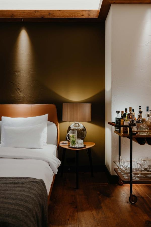 Do & Co Hotel Muenchen Exterior photo A room at the hotel