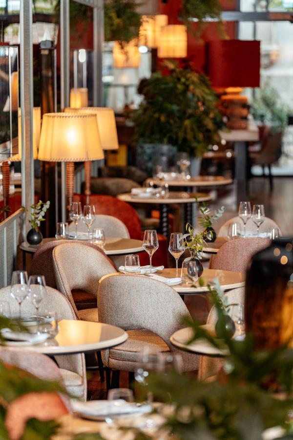 Do & Co Hotel Muenchen Exterior photo Restaurant interior